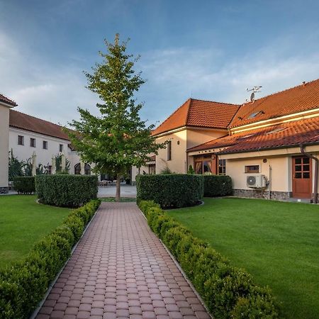 Chateau Krakovány Kültér fotó