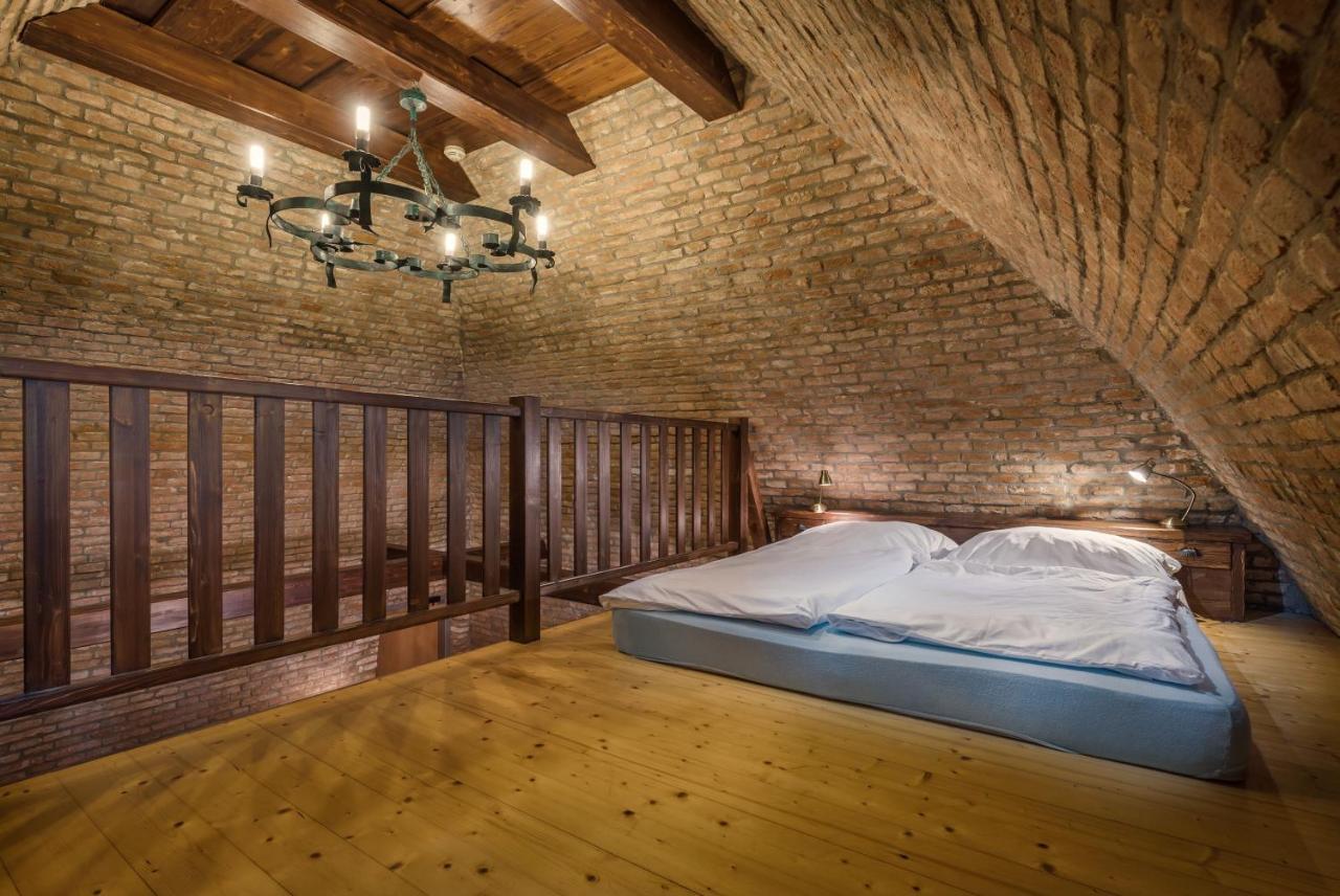 Chateau Krakovány Kültér fotó